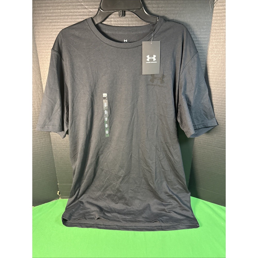 NWT Under Armour Men's Sportstyle Short Sleeve Tee Size M Black